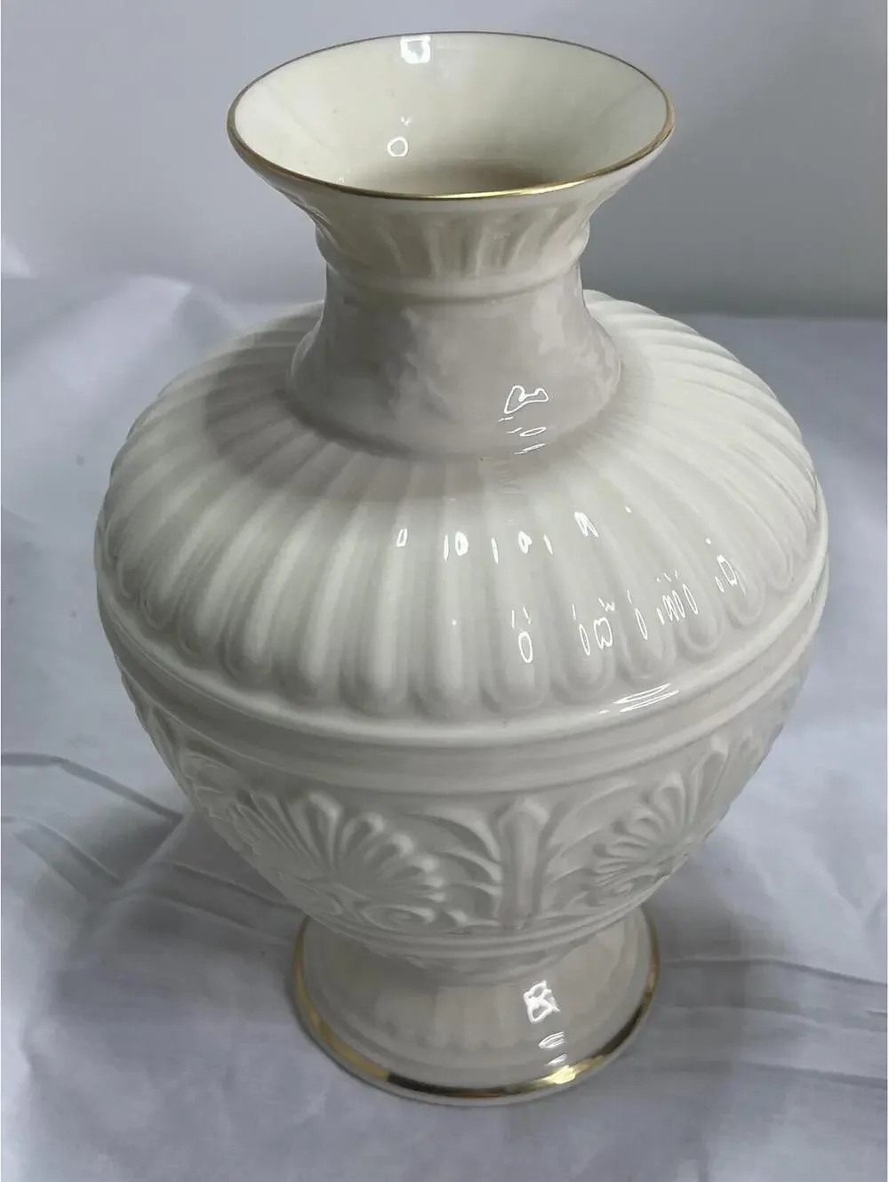 Lenox Athenia Porcelain Vase Set White 24K Gold Trim Embossed Shell 3 Pc